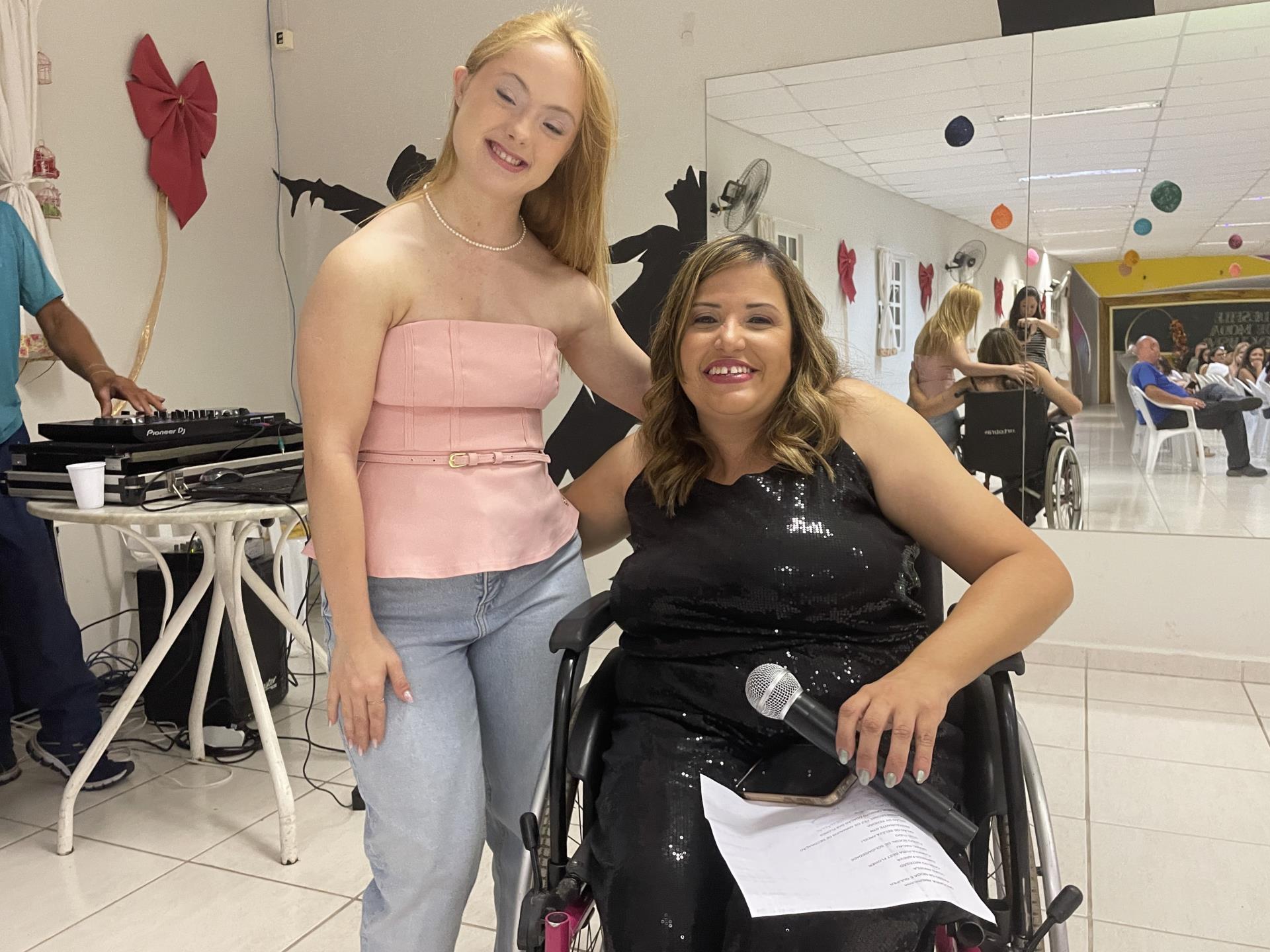 20251203_222332462_ios