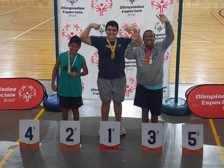 Arremesso de peso masculino grupo 2 Marcus 3°