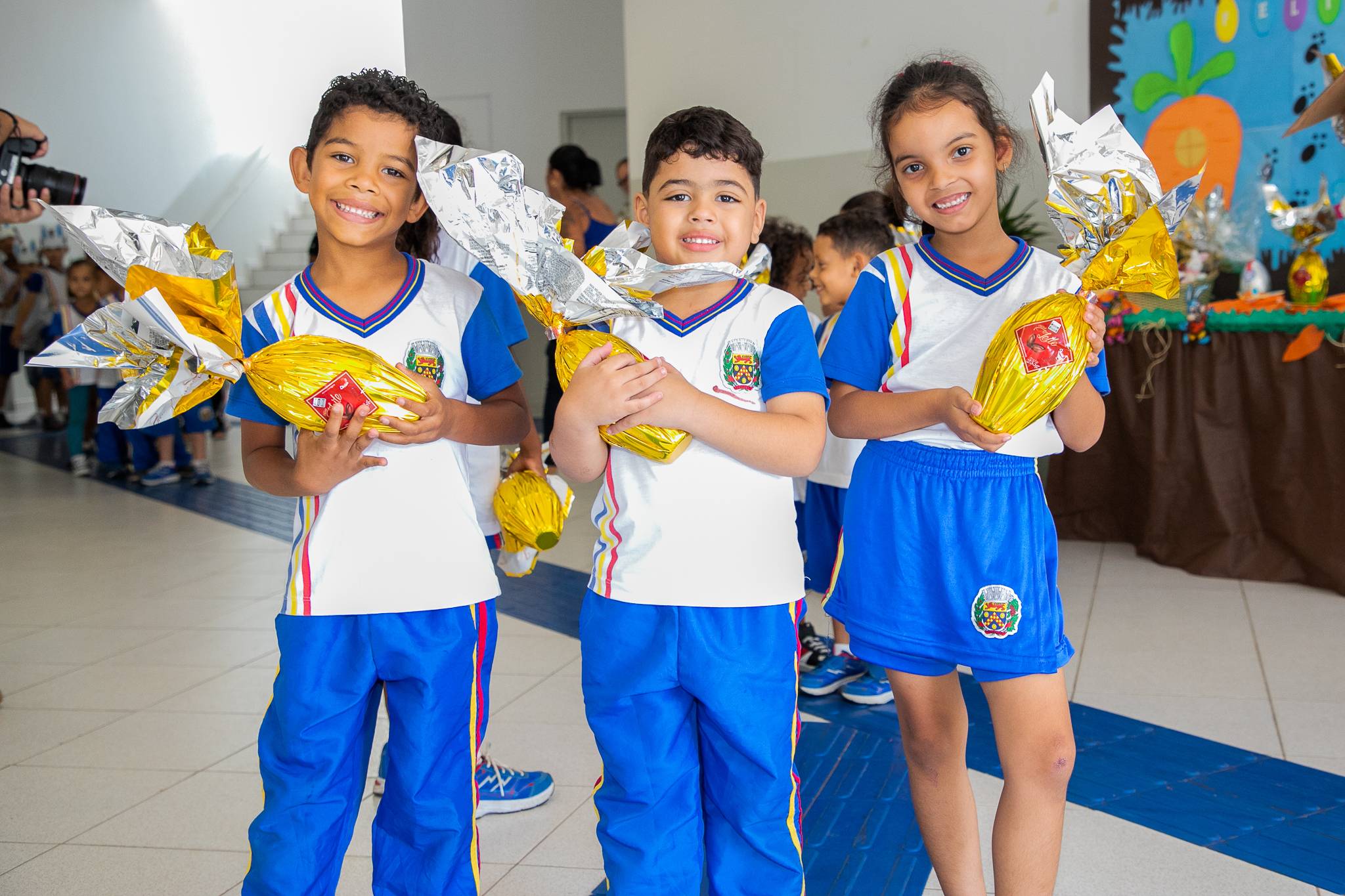 Entrega-ovos-educação