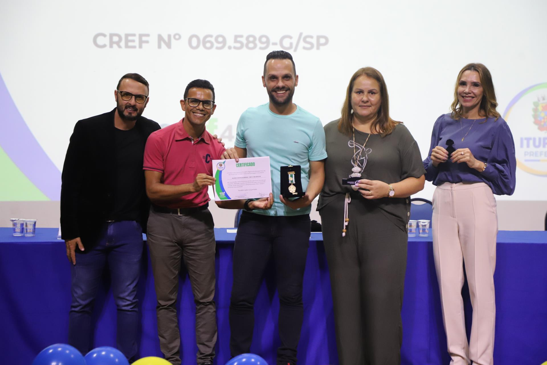 CREF (32)