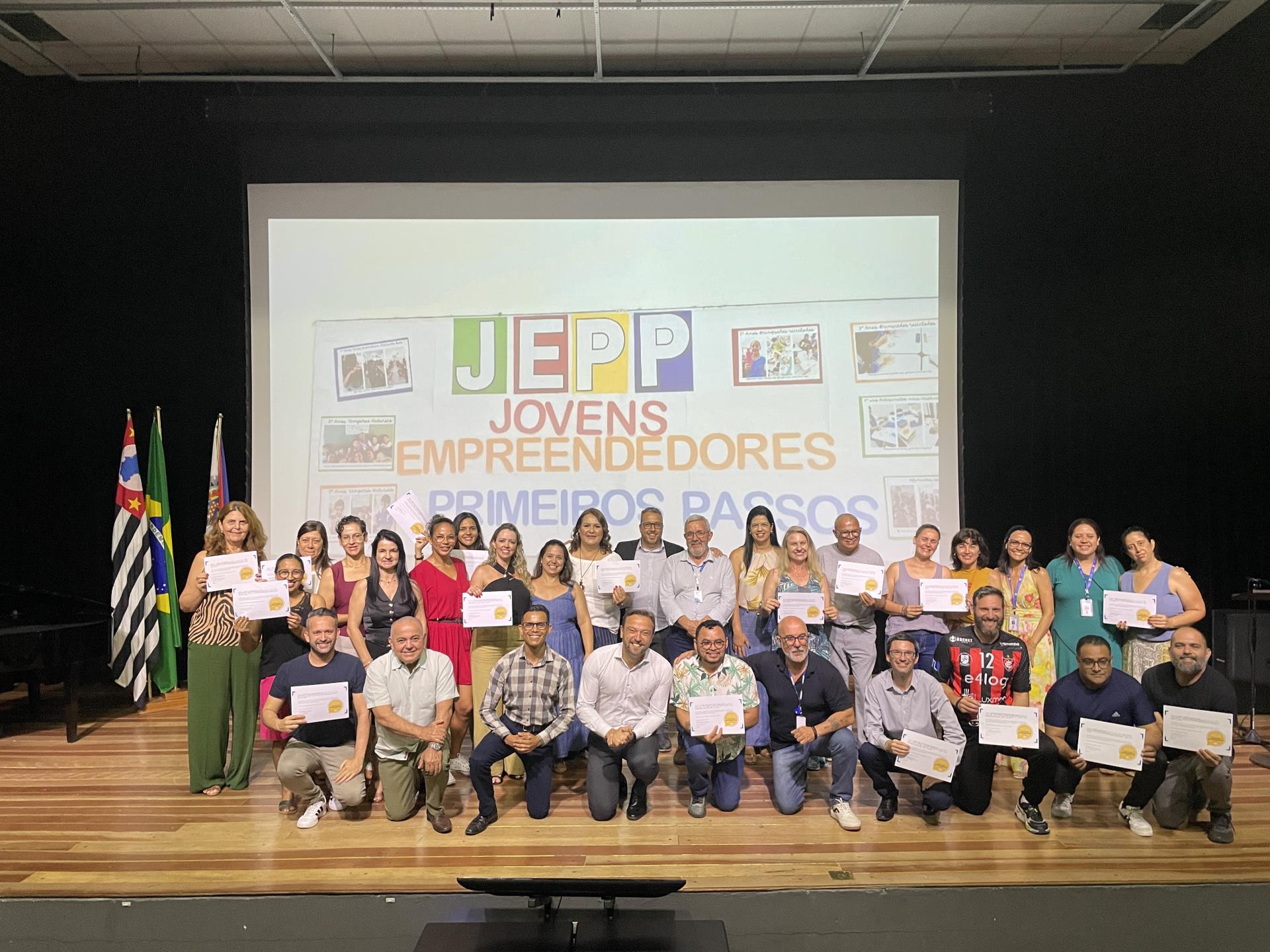 20251202_173319884_iOS