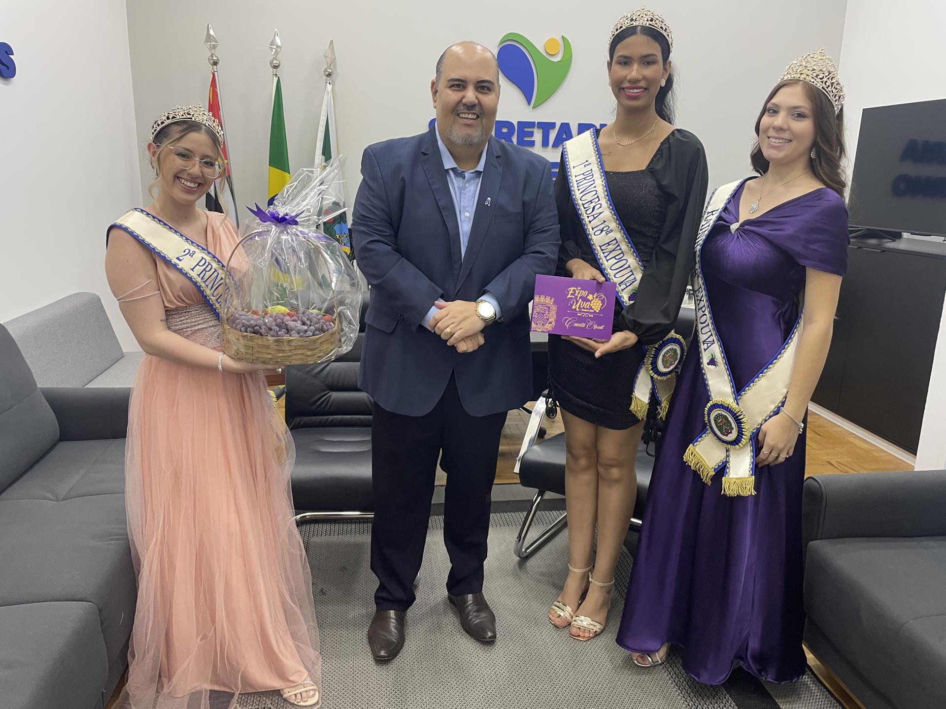 20251128_144214099_ios