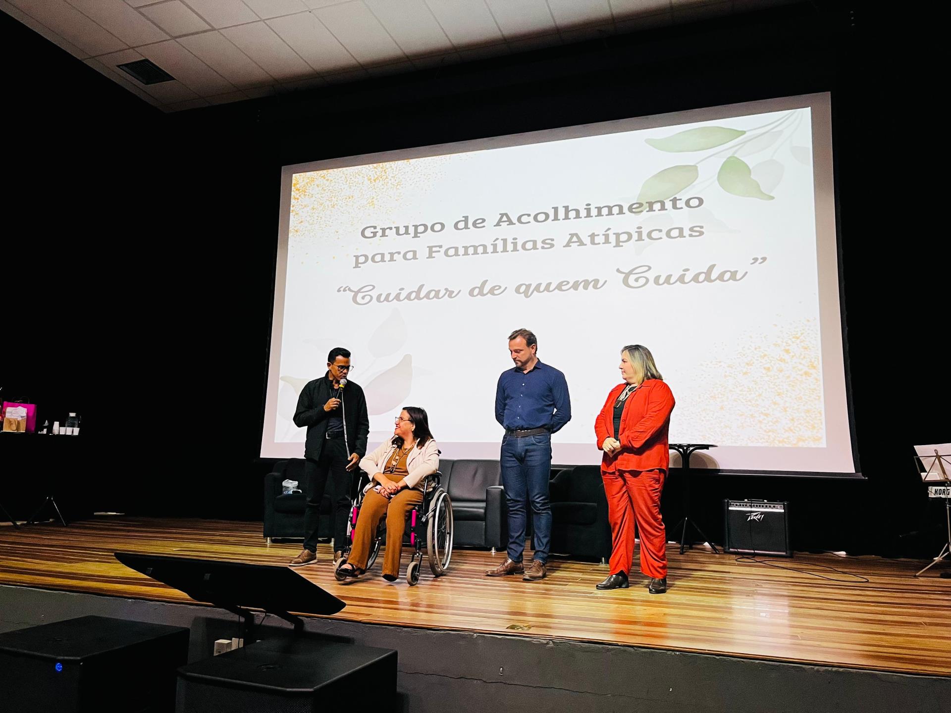 ENCONTRO-ATÍPICO (8)