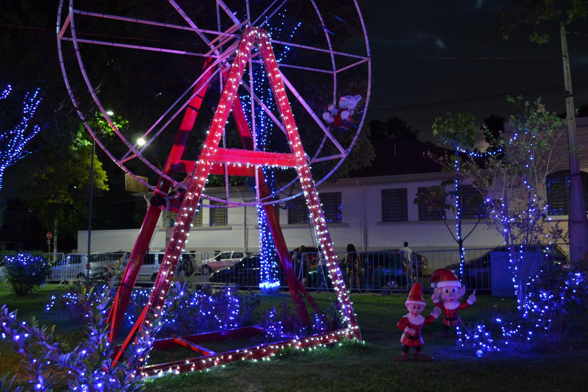 Projeto usa lâmpadas de Natal para iluminar ruas escuras - Jornal Joca