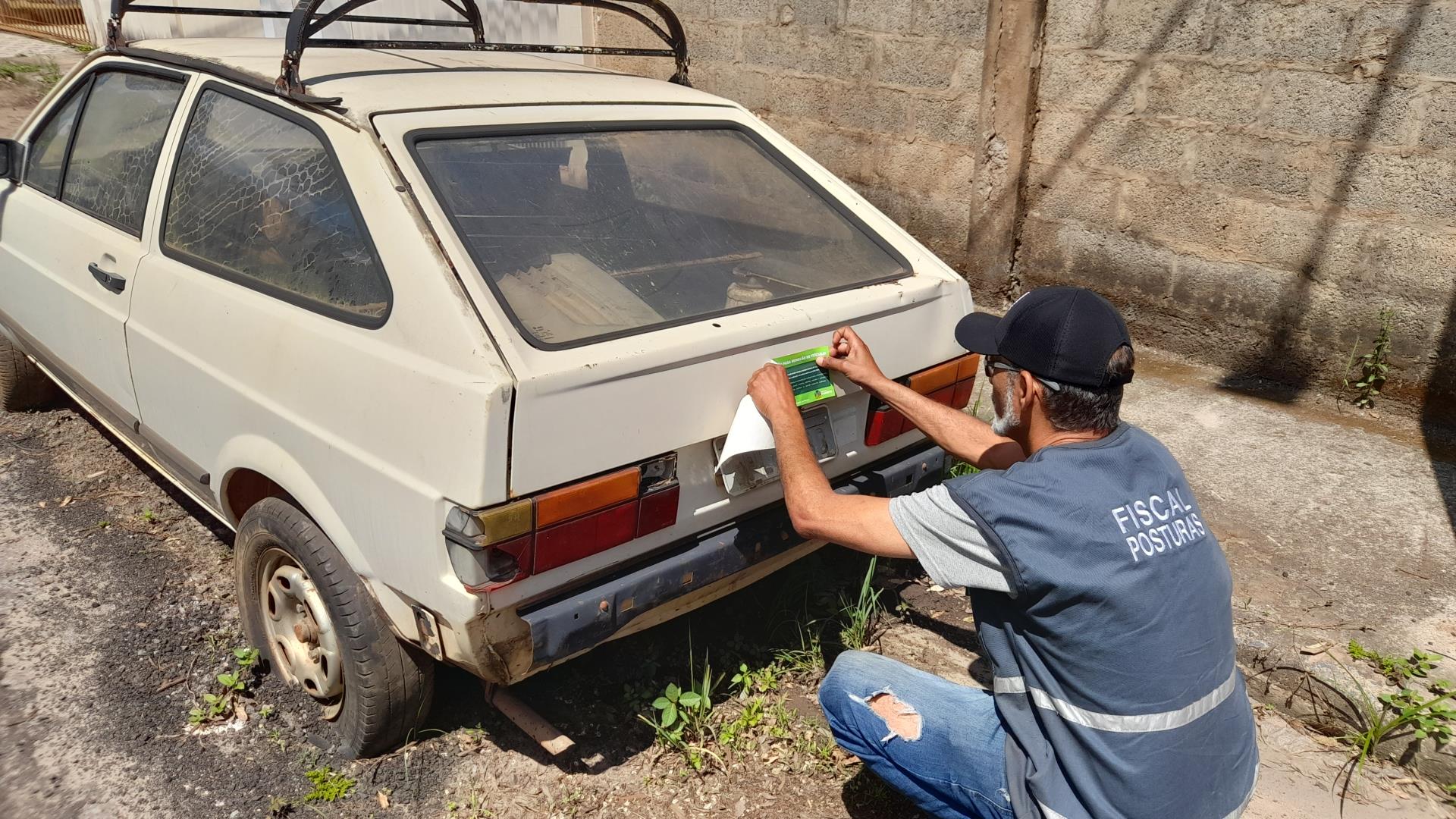 Veículos abandonados (4)
