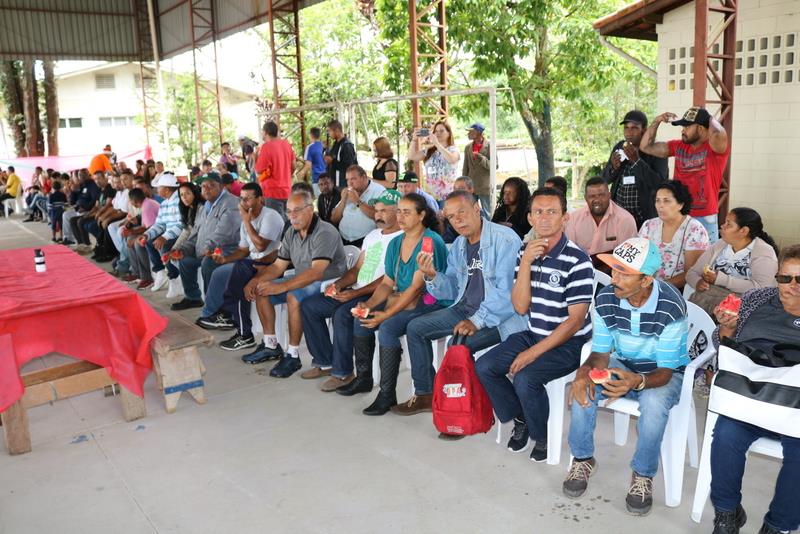 Confraternização Frente