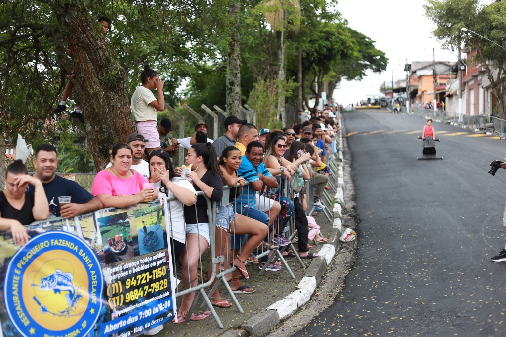 Corrida De Carrinho De Rolimã E Encontro De Carros Antigos Em Itambaracá -  Prefeitura Municipal de Itambaracá