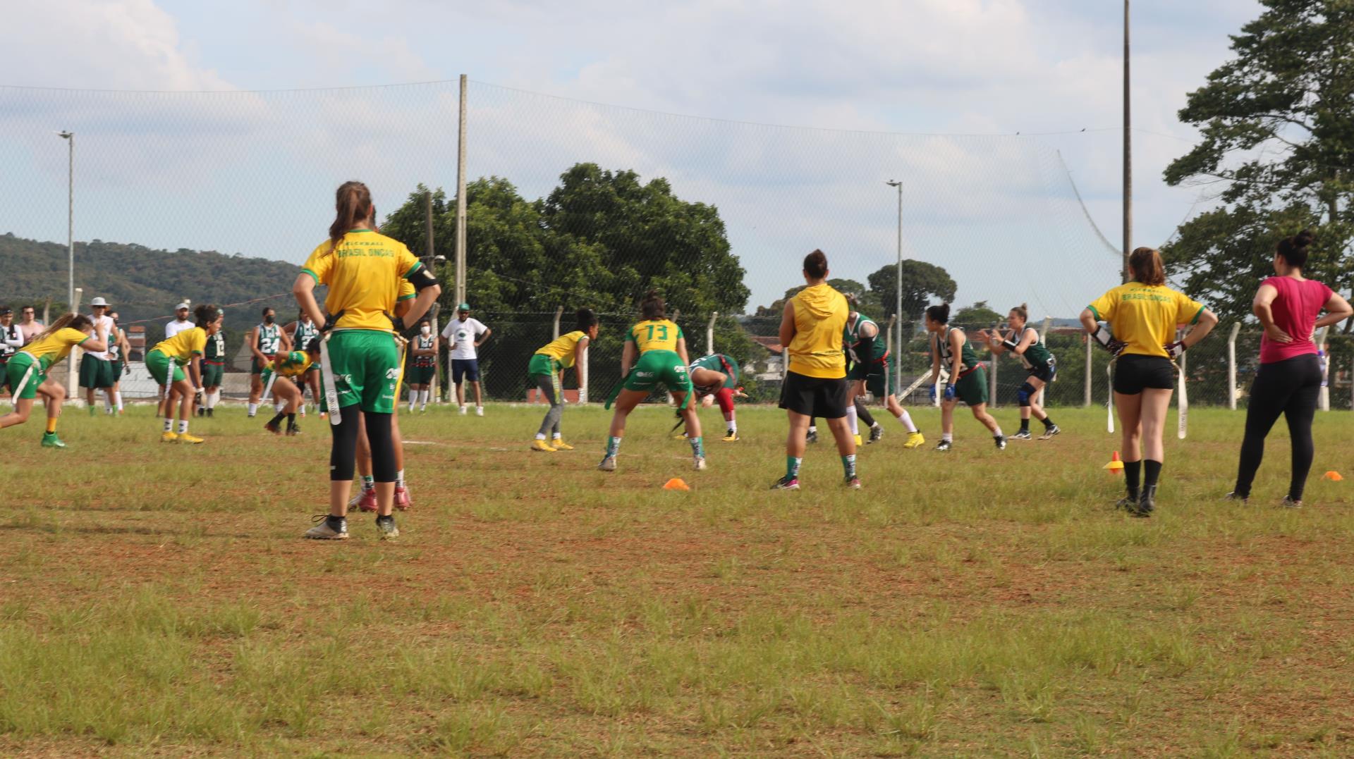 Seleção Brasileira de Futebol Americano faz treino aberto em Itapecerica da  Serra - Itapecerica da Serra