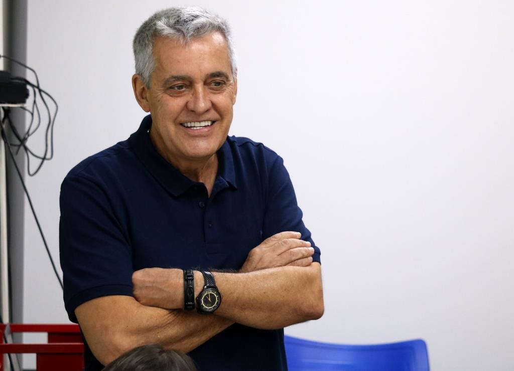 Mauro Naves