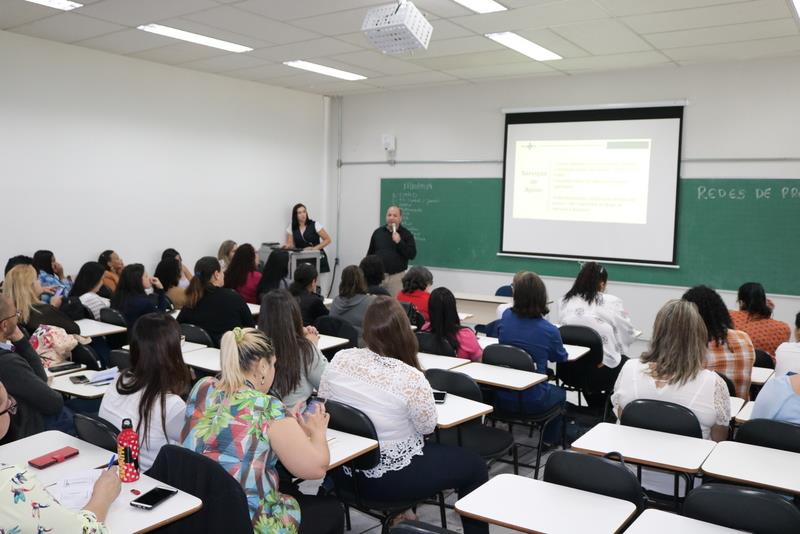 Prefeitura promove Fórum de Redes na Faculdade Anhanguera