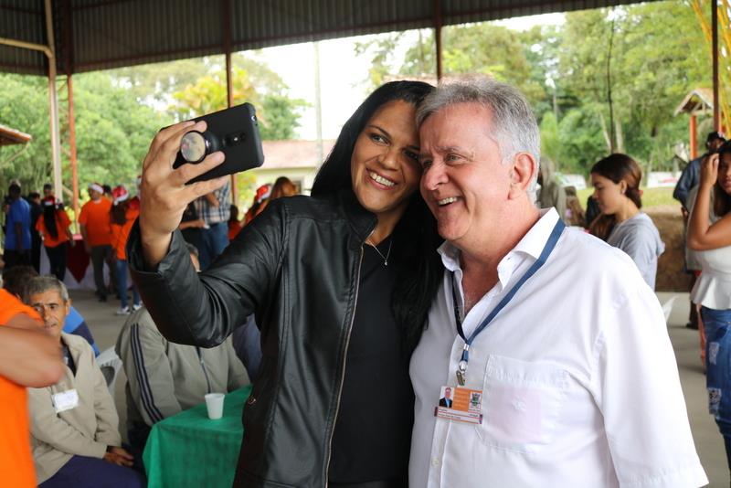 Confraternização Frente