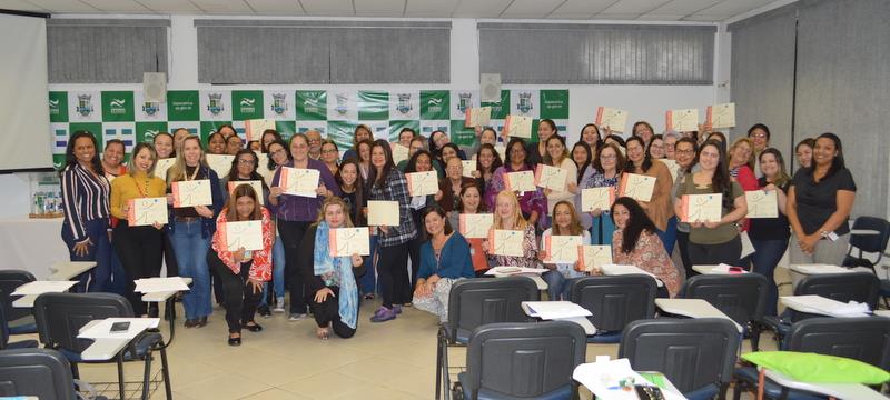 Educadores do Projeto Criança é Vida recebem Certificados
