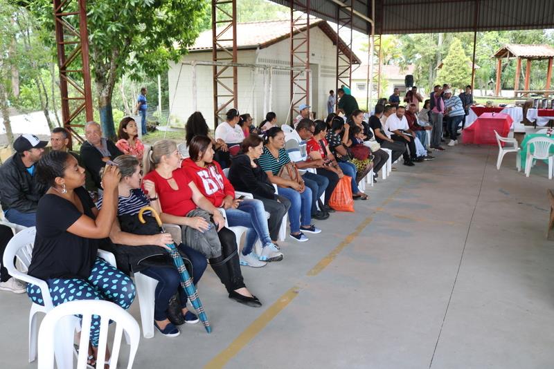 Confraternização Frente