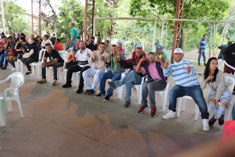 Confraternização Frente