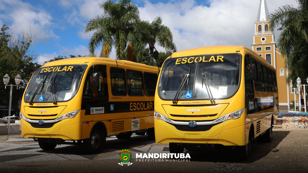Mandirituba recebe dois novos ônibus para reforçar transporte escolar