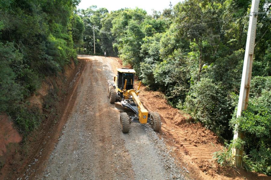 Prefeitura segue avançando na recuperação das estradas rurais