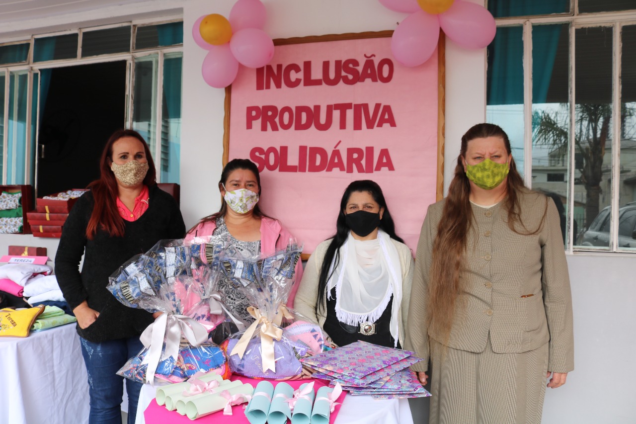 Mandirituba concluiu o Projeto Inclusão Produtiva Solidária, beneficiando 6 famílias.