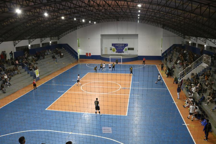 SUCESSO NO INÍCIO DO CAMPEONATO DE FUTSAL (COPA VALCIR DE OLIVEIRA).