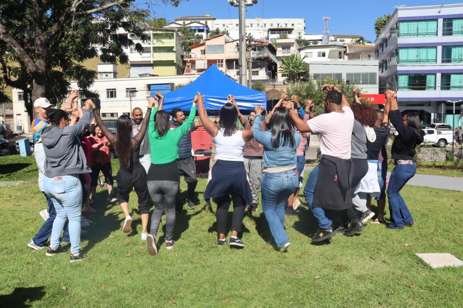 Maio Furta-Cor: Ações sobre saúde mental materna foram realizadas na Praça Sesqui