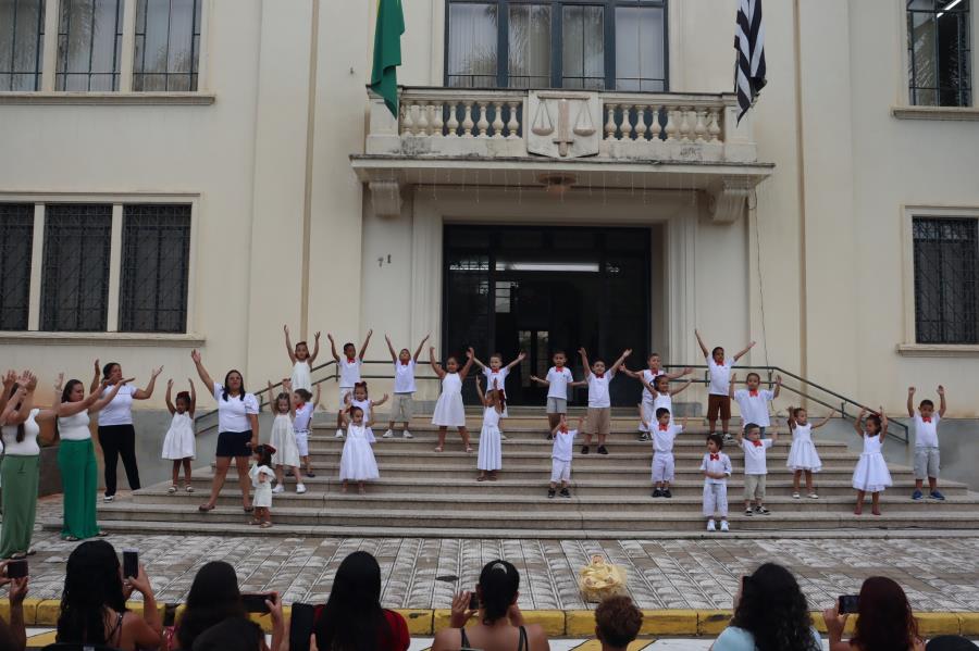 PODER JUDICIÁRIO PROMOVEU A 18ª CANTATA DE NATAL