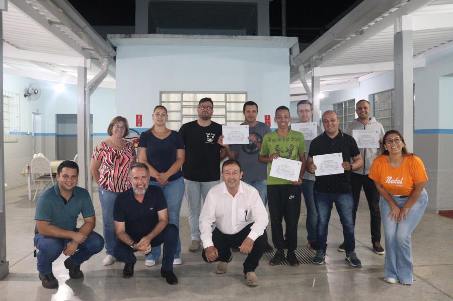 Curso Mecânica de Motos concluiu mais uma turma