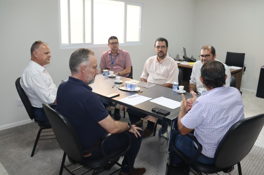 PARCERIAS COM A ASSOCIAÇÃO DE ENGENHEIROS E CREA-SP FORAM DEBATIDAS