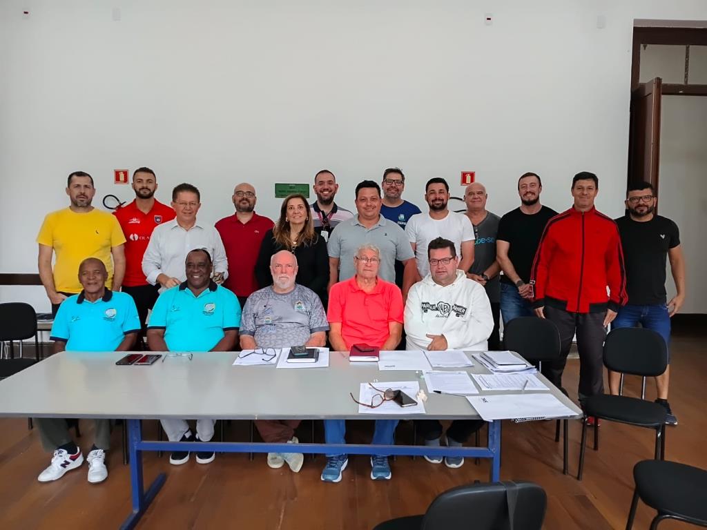 SERRA NEGRA PARTICIPA DA 2ª REUNIÃO ORDINÁRIA DA ADR E REFORÇA COMPROMISSO COM O ESPORTE REGIONAL