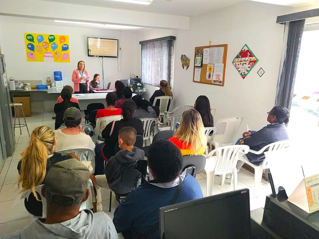 Assistência Social realiza reunião de acolhimento com as famílias selecionadas para o Programa Bolsa Família