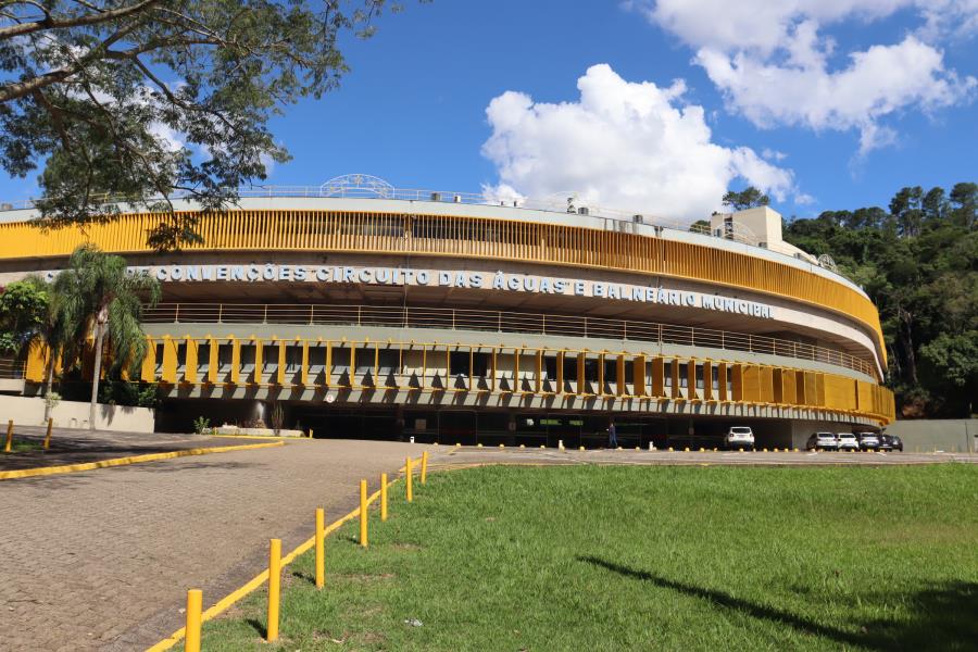 CONTRATOS, CONVÊNIOS E ORDENS DE SERVIÇOS QUE SOMAM R$ 5,5 MILHÕES FORAM ASSINADOS NA PREFEITURA