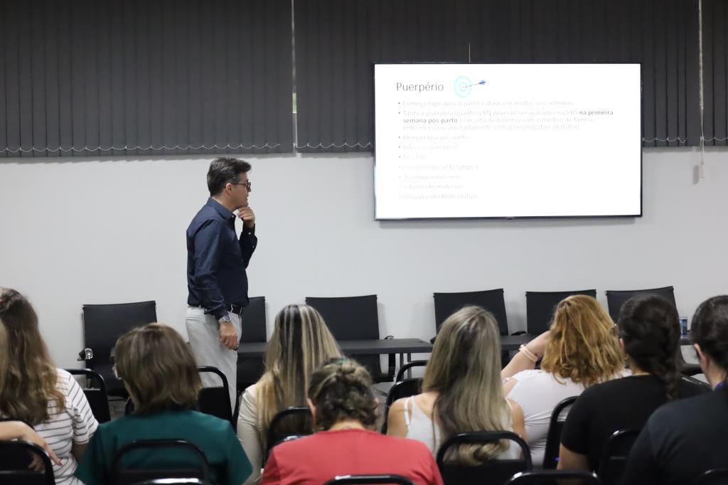 Profissionais de saúde participaram de atualização do protocolo municipal de pré-natal em Serra Negra