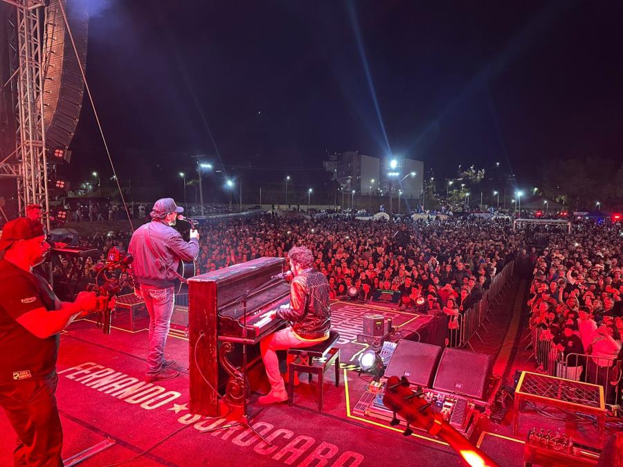 Serra Negra celebrou 197 anos com show de Fernando & Sorocaba