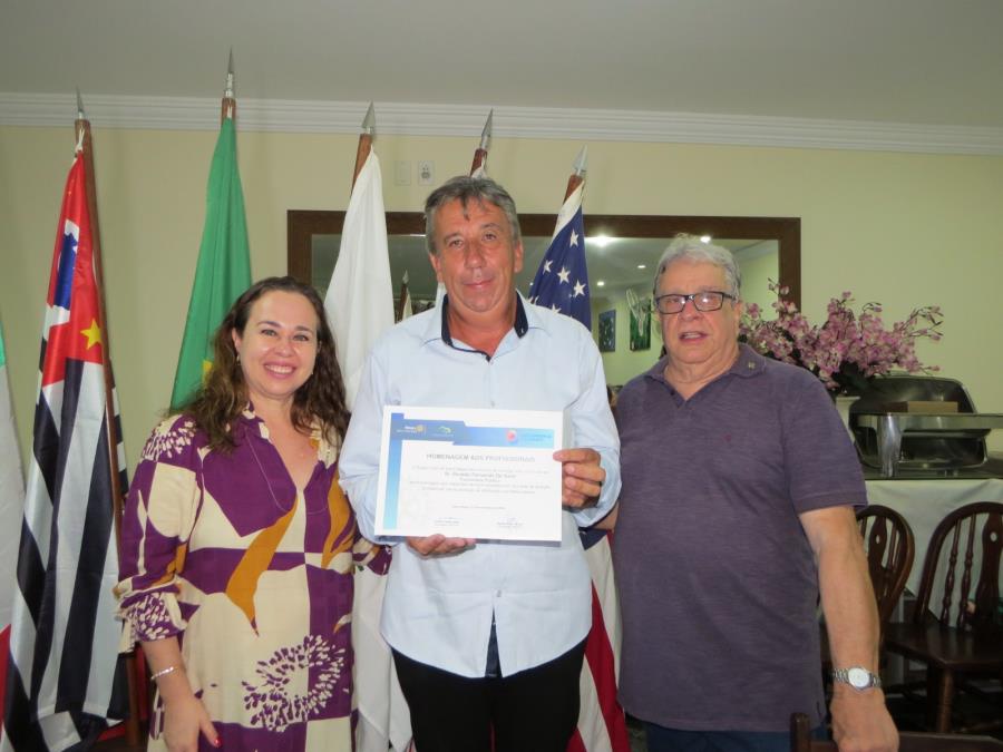 SECRETÁRIO DE SERVIÇOS MUNICIPAIS RECEBEU PRÊMIO DE PROFISSIONAL DO ANO DO ROTARY CLUBE