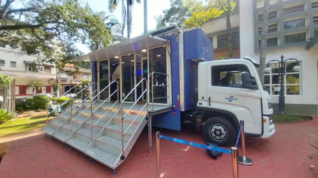 Prefeitura de Serra Negra amplia apoio ao empreendedorismo com atendimentos gratuitos do Sebrae na Praça John Kennedy