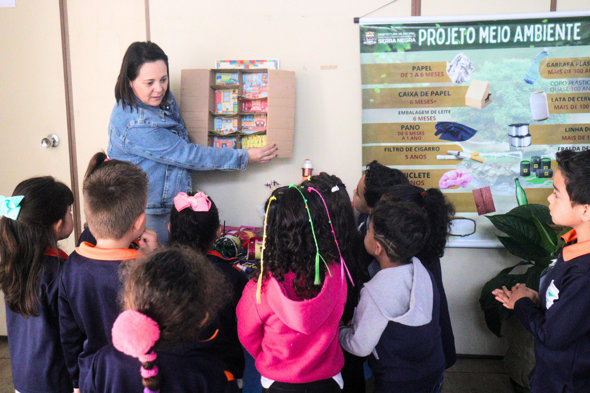 Crianças de Serra Negra aprendem sustentabilidade brincando