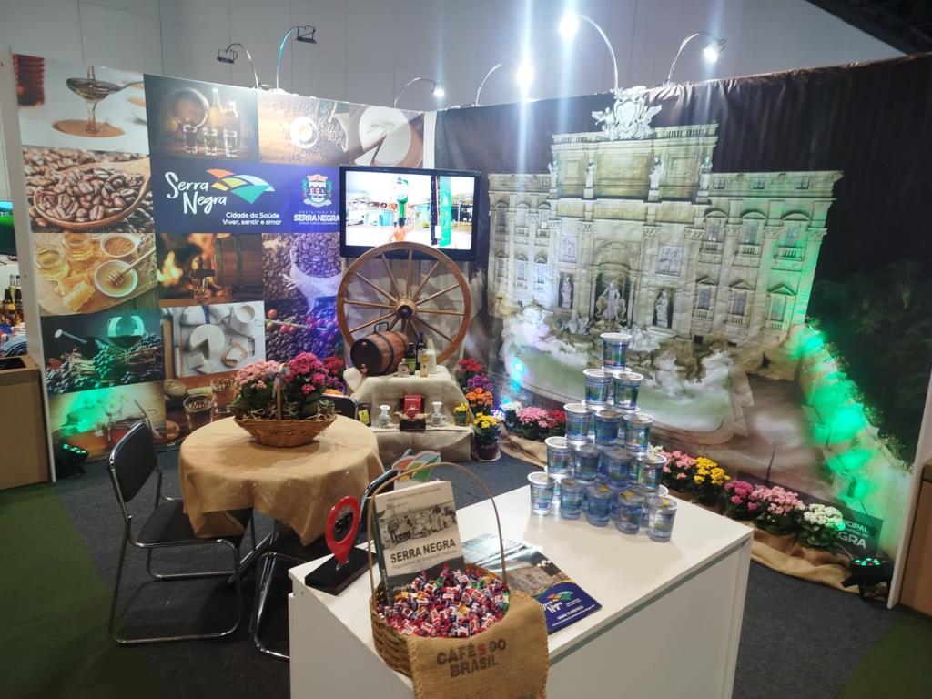 SERRA NEGRA MARCA PRESENÇA NO CONGRESSO ESTADUAL DE MUNICÍPIOS E REFORÇA SUA MARCA NO TURISMO