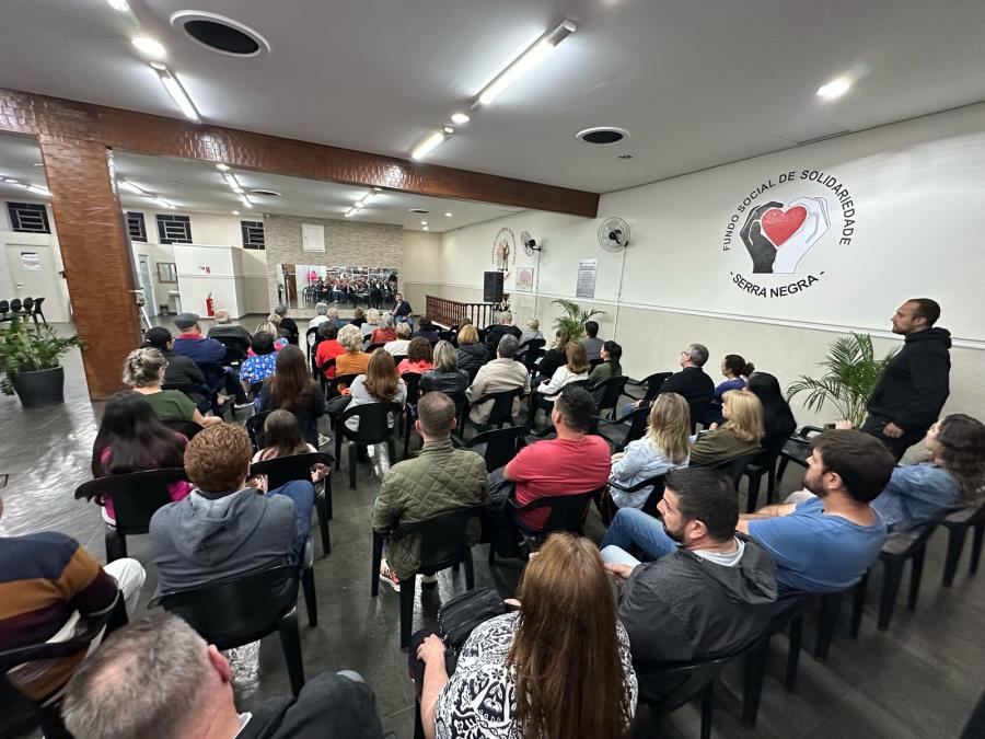 PALESTRA "CRIANDO UM AMBIENTE DE AFETO" REUNIU DIVERSOS PARTICIPANTES NO FUNDO SOCIAL DE SERRA NEGRA