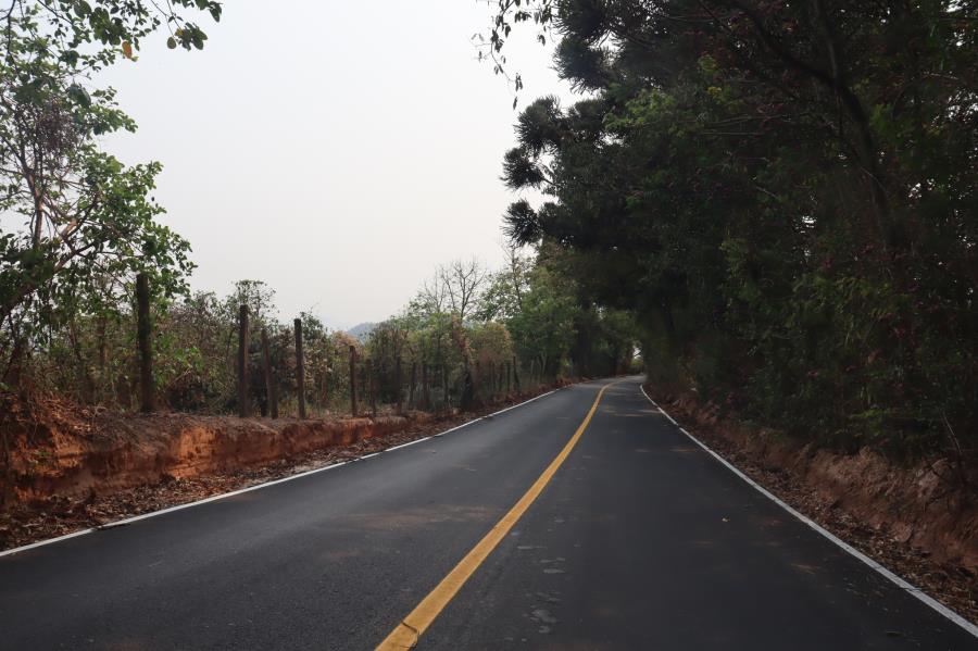 PREFEITURA ENTREGOU INFRAESTRUTURA E PAVIMENTAÇÃO ASFÁLTICA DE TRECHO DA ESTRADA MUNICIPAL BASÍLIO SILOTTO