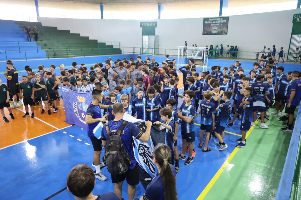 COPA SERRANA DE FUTSAL MOVIMENTA SERRA NEGRA COM 400 ATLETAS