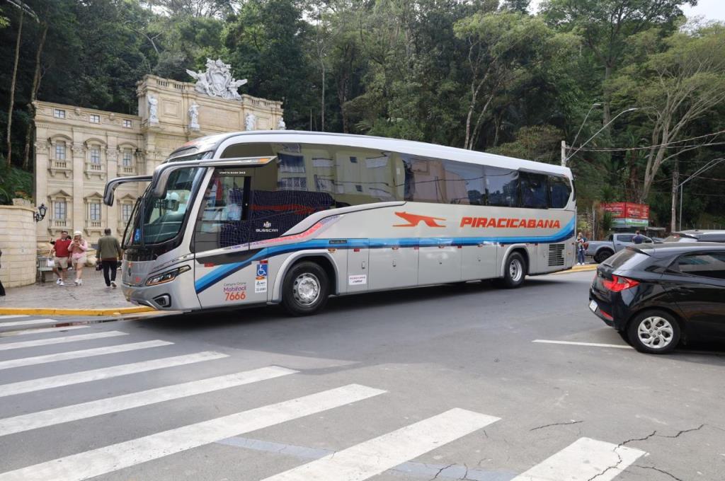 Prefeitura apresenta novas empresas responsáveis pelo transporte municipal e intermunicipal em Serra Negra