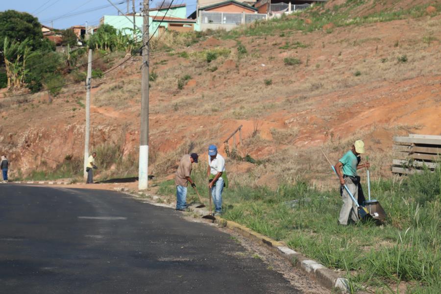 Manutenção de via no Alto das Palmeiras