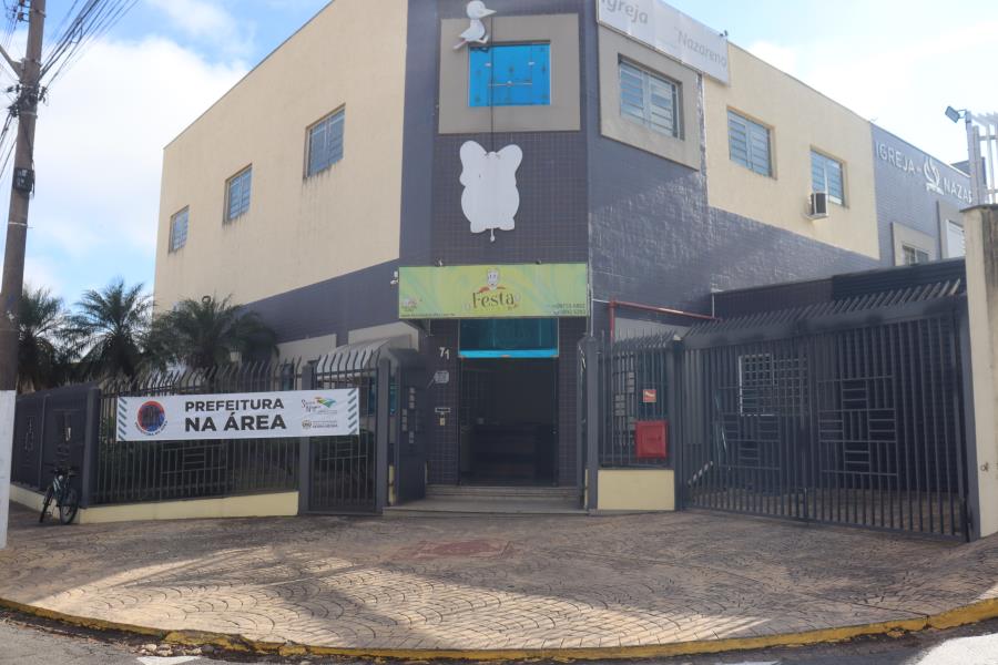 PREFEITURA NA ÁREA CHEGA À VILA DIRCE E REFORÇA COMPROMISSO COM A COMUNIDADE