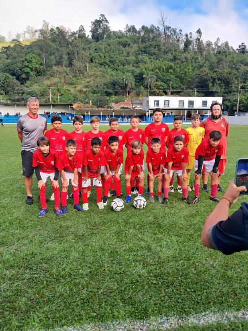 TIME SUB-12 DA ASSOCIAÇÃO ATLÉTICA SERRANA E ESTUDANTES MIRINS E TIMES SUB-14 E SUB-16 DO E.F. ESTUDANTES MIRINS REPRESENTARAM SERRA NEGRA NA COPA MONTE ALEGRE