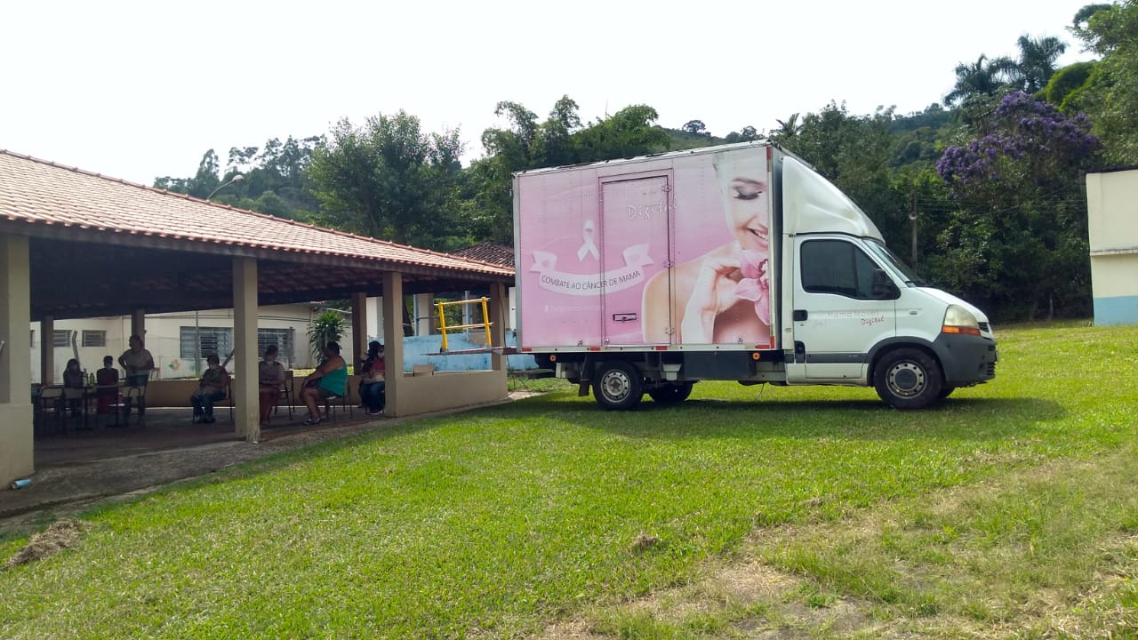 Unidade móvel faz exames de mamografia nas Três Barras, Bairro da Serra e Centro de Convenções