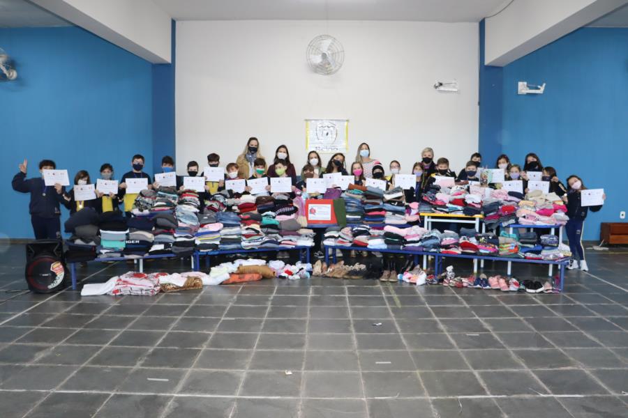 Fundo Social recebe doações do Colégio Reino