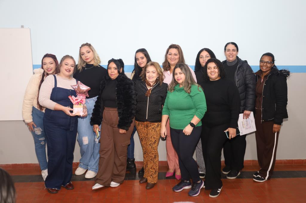 Fundo Social forma turma de Auxiliar de Cabeleireiro e Assistente Administrativo