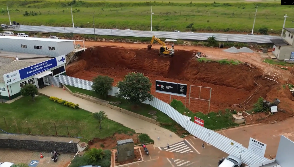 Prefeitura de Serra Negra participa do lançamento da pedra fundamental do Hospital Regional Santa Clara na Providência de Deus
