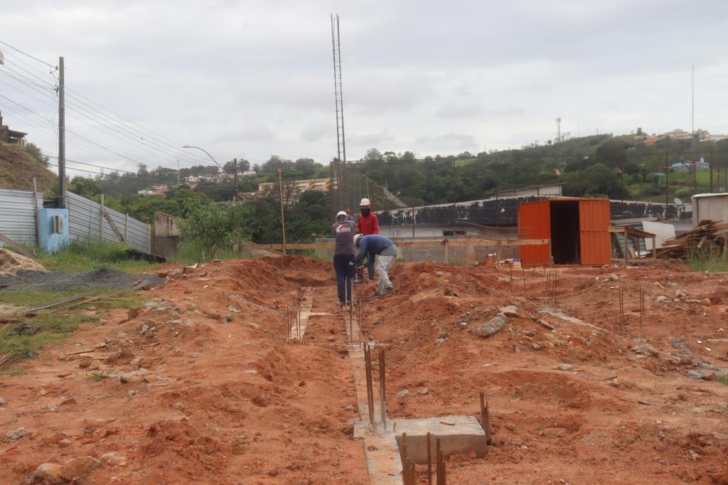 AS OBRAS DE CONSTRUÇÃO DO NOVO POSTO DE SAÚDE DA VILA DIRCE ESTÃO EM ANDAMENTO