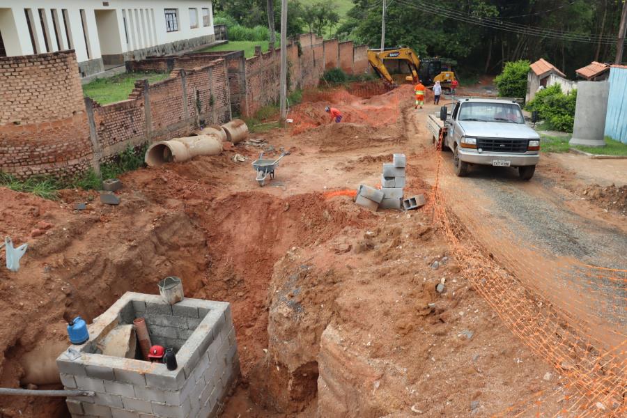 Obras de infraestrutura estão em andamento no Bairro das Posses
