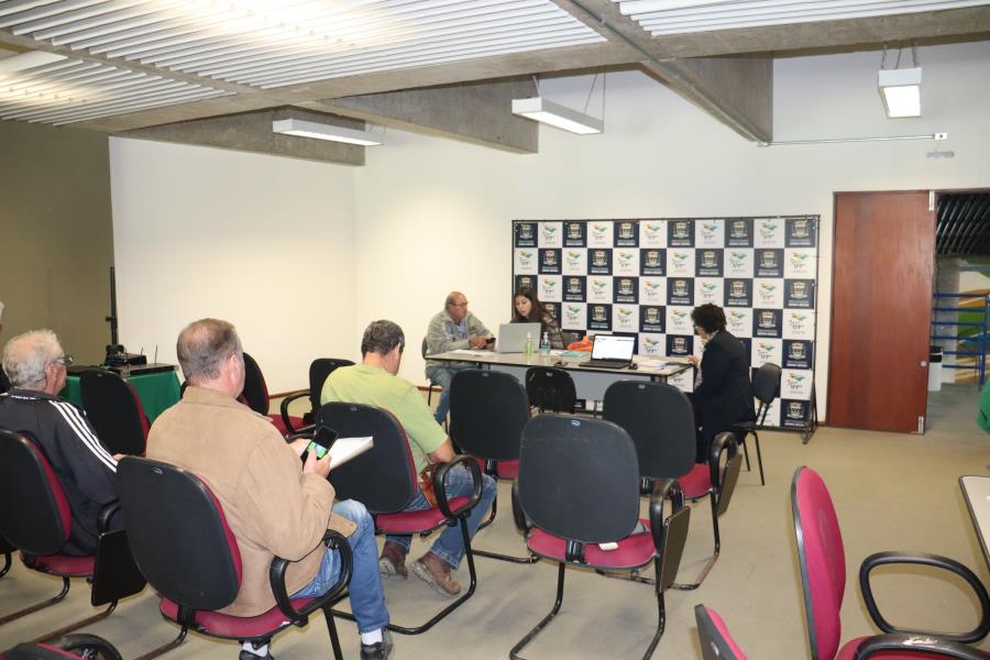 Prefeitura e CATI orientam proprietário sobre Cadastro Ambiental Rural