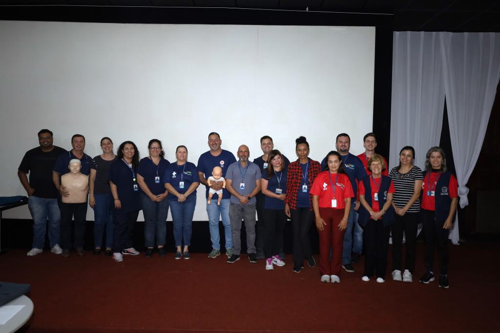 Servidores municipais de saúde participam de capacitação sobre primeiro-socorros